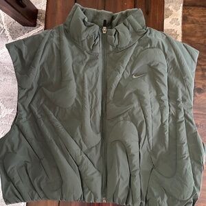 Nike Crop Puffer Vest